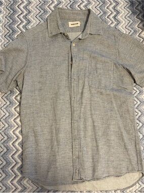 Taylor Stitch Short-Sleeve Button-Down Shirt in Light Gray